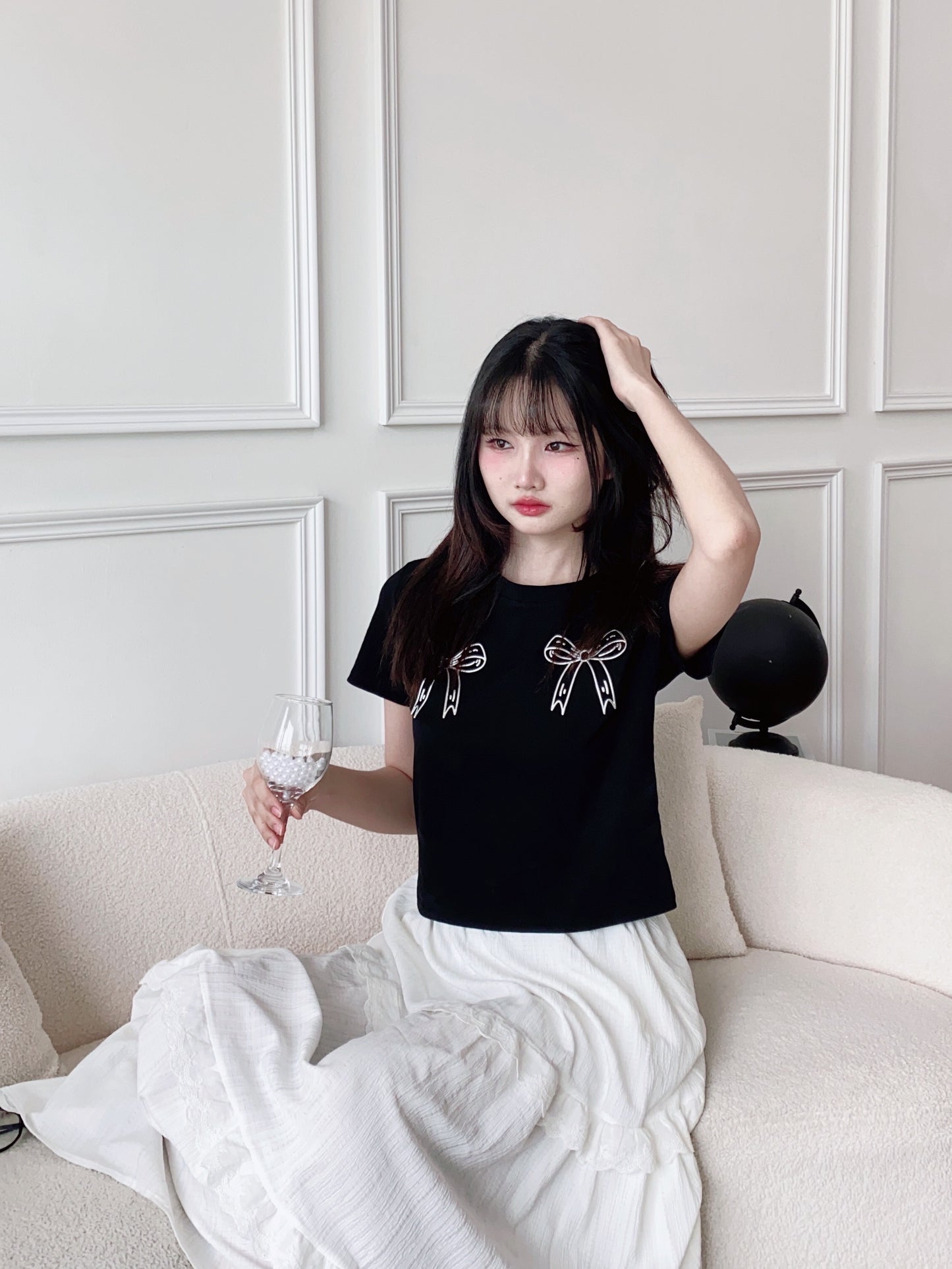 Ribbon Charm Tee - Black